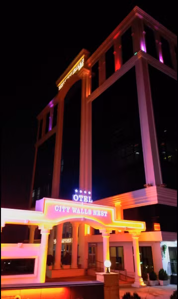 The City Walls Suit Otel