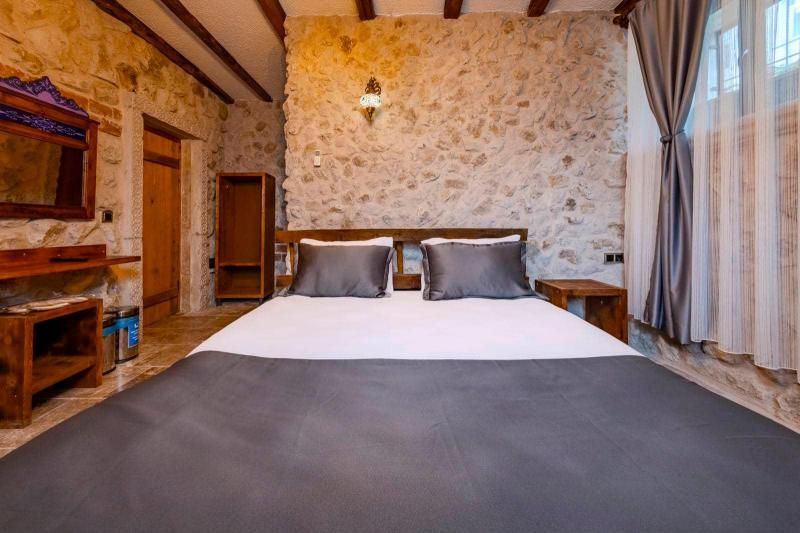 Tuna Guest House
