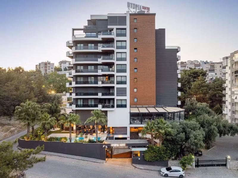Utopia Suite Residence Bornova 1