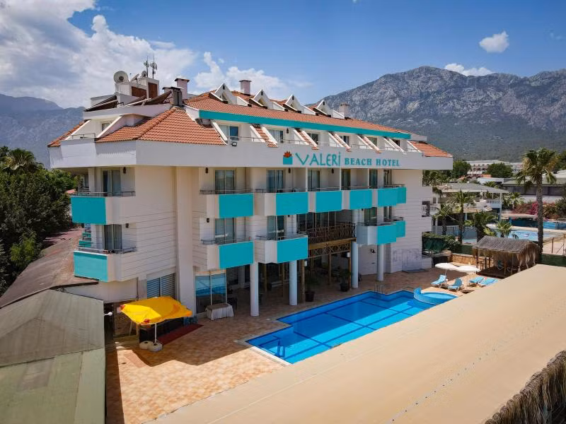 Valeri Beach Hotel - 4