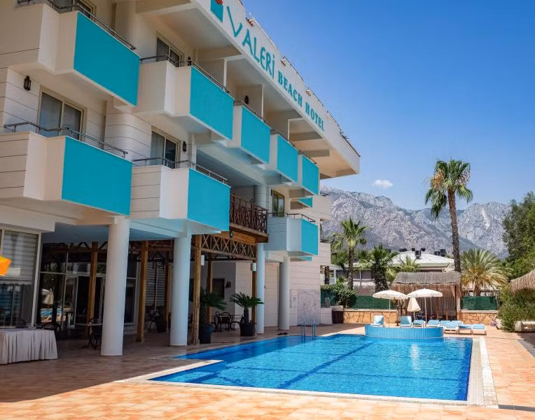 Valeri Beach Hotel - 1