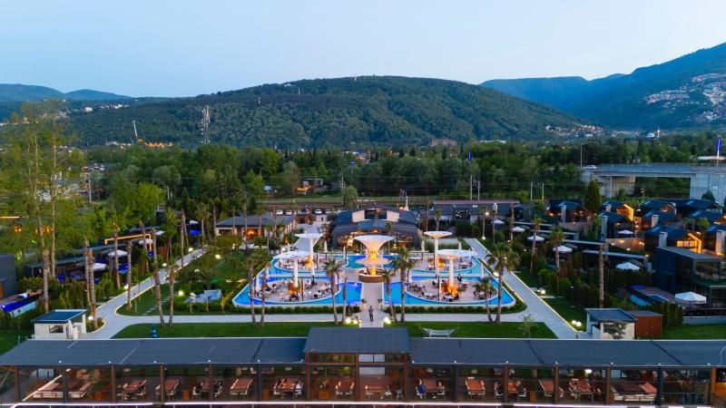 Velour Hotel Restaurant & Spa - 1