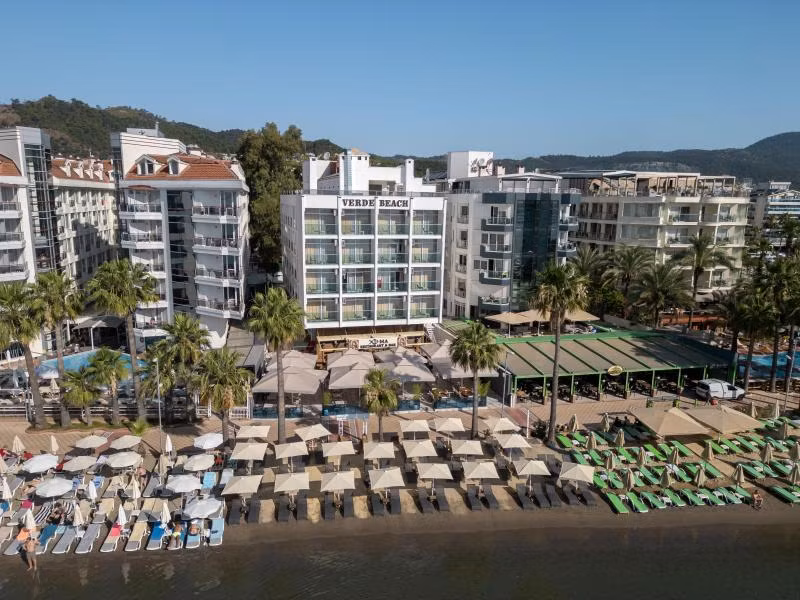 Verde Beach Hotel - 2