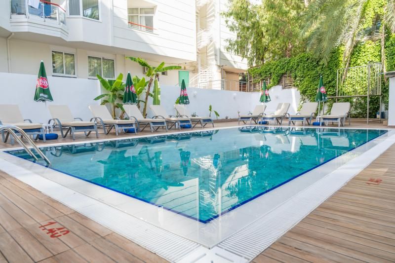 Verde Beach Hotel - 1