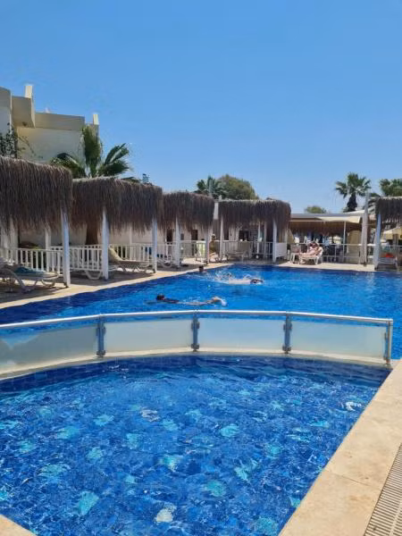Viras Hotel - 1