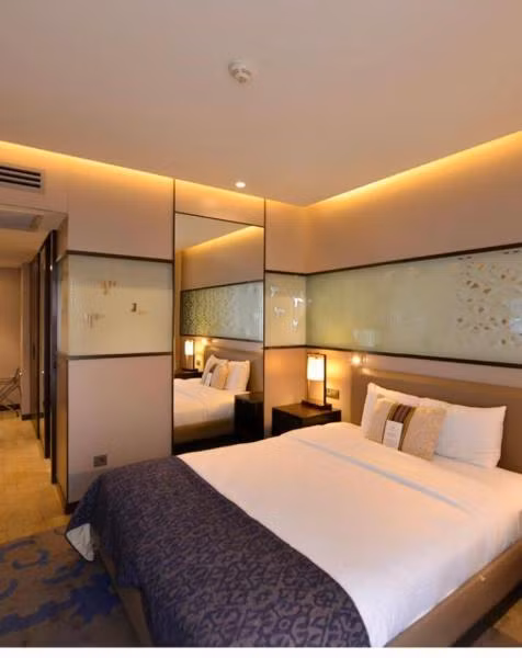 Waxwing Hotel - 2