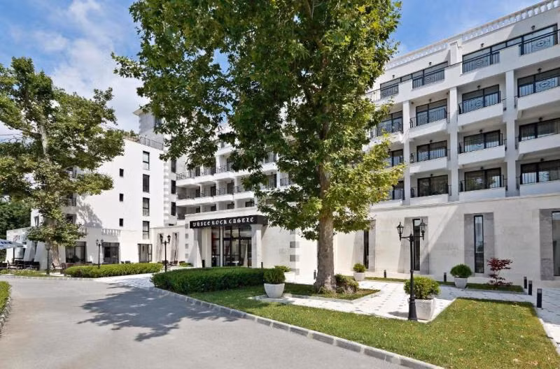 White Rock Castle Suite Hotel and Wellness Club