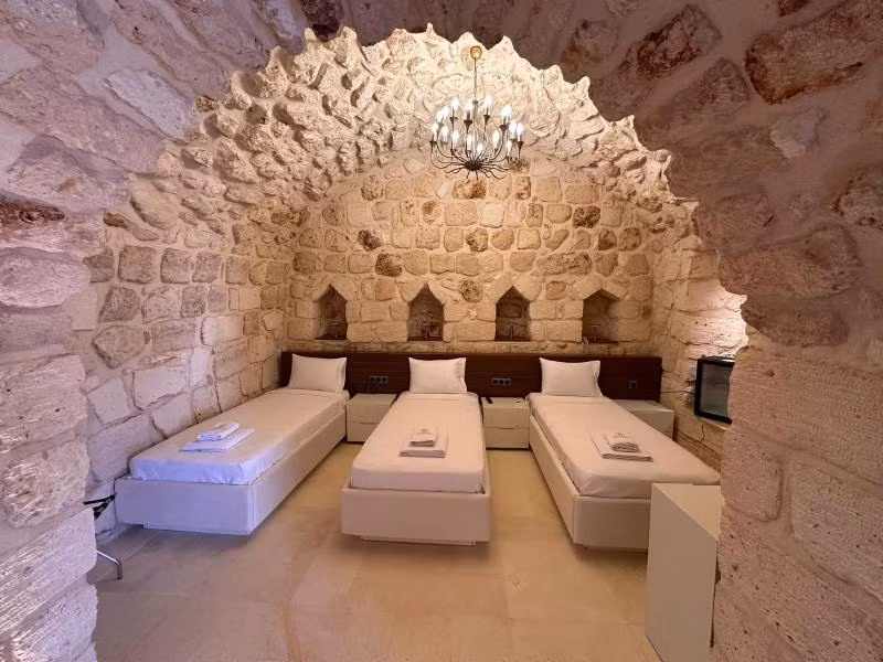 Zenobia Konak - 2