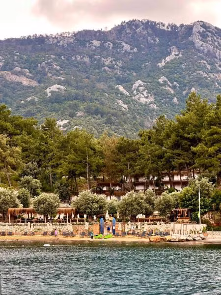 Z Villas Beach Hotel - 2