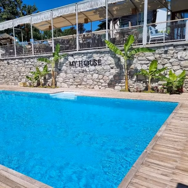 Myhouse Urla Otel — 9