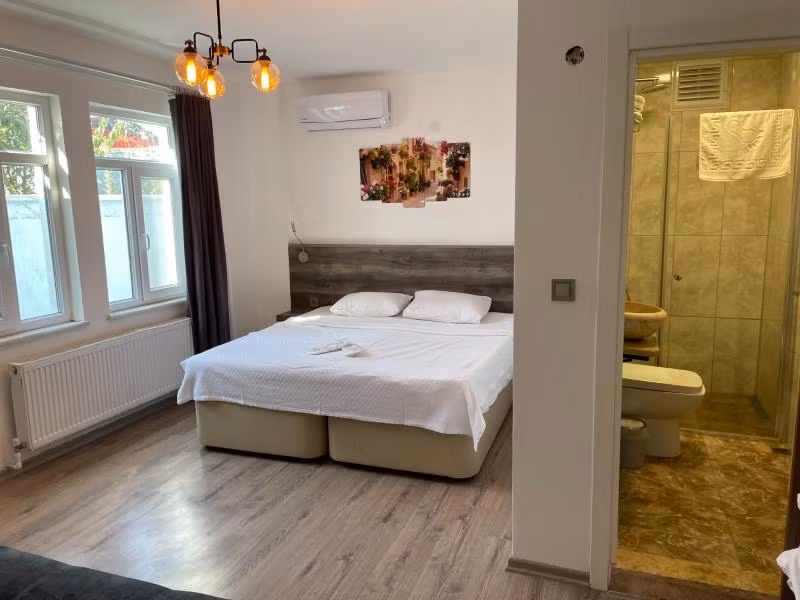 Parli Hotel - 4