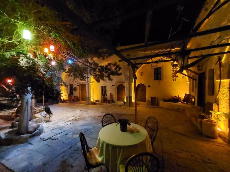 Armesos Cave Hotel — 3