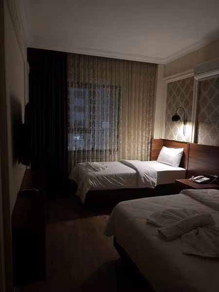 Grand 53 Hotel — 5