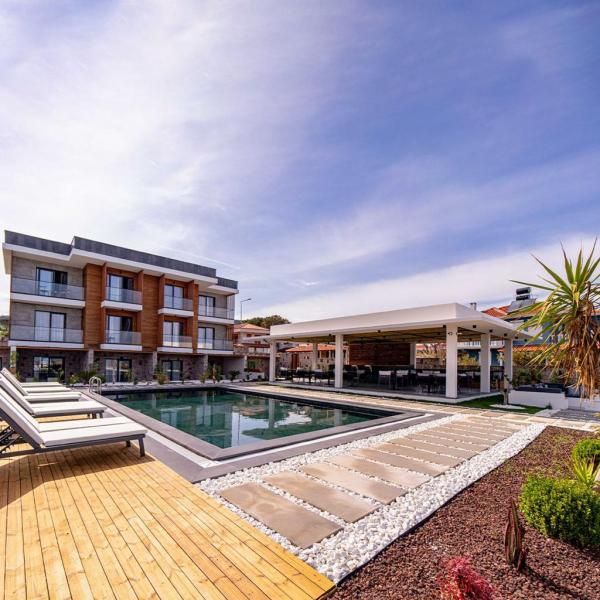 Leone Cunda Edition Otel(+12) - 1
