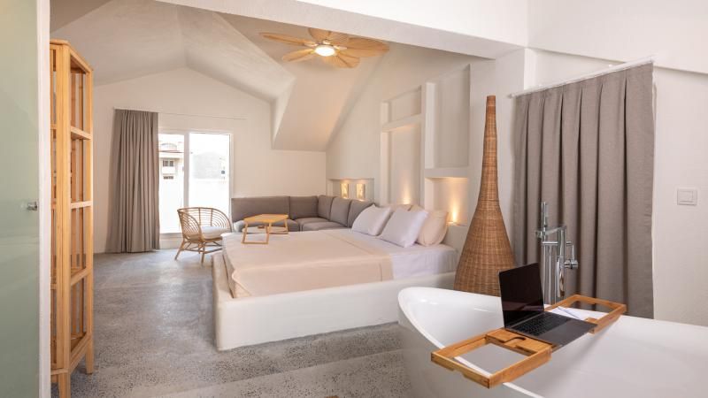 Lolive Homes