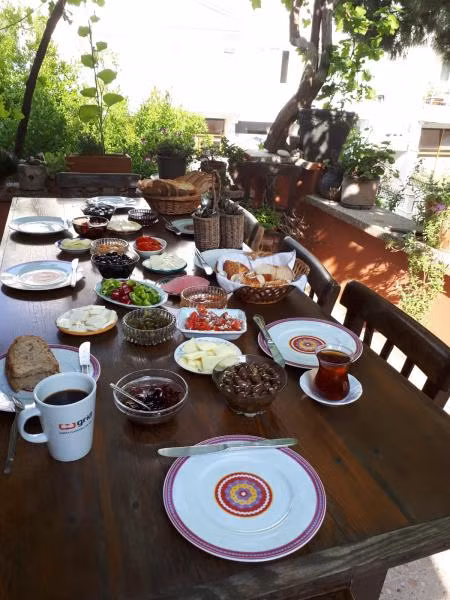 Ecer Pansiyon Güzelçamlı