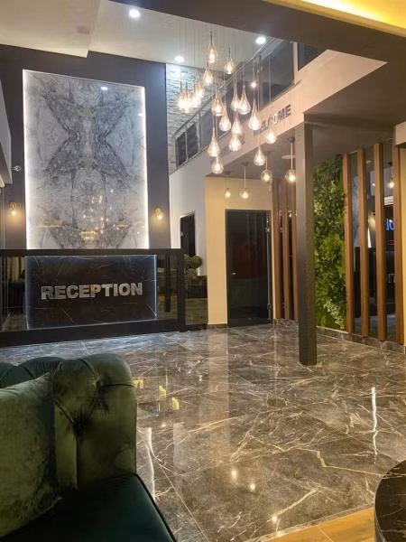 Grand Zara Hotel - 3