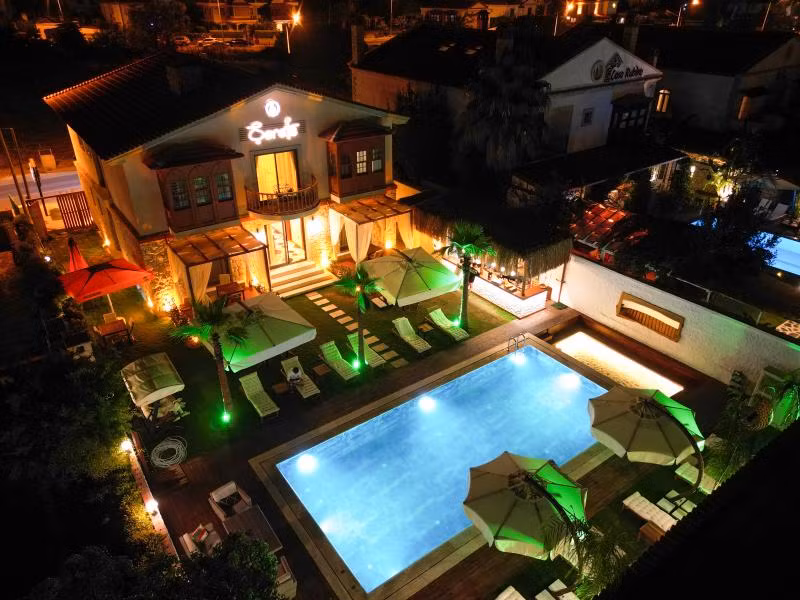 Şerefe Hotel Alaçatı