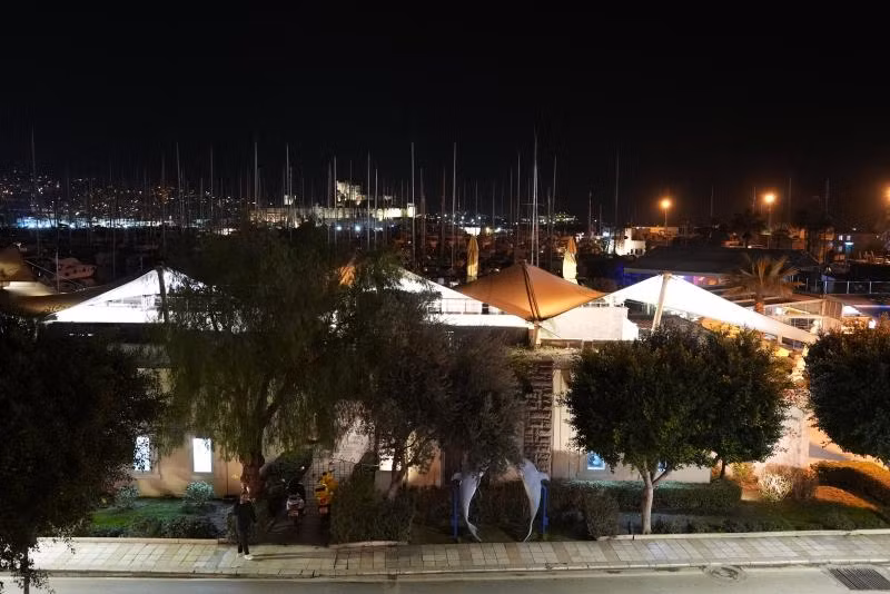 Noi Hotel