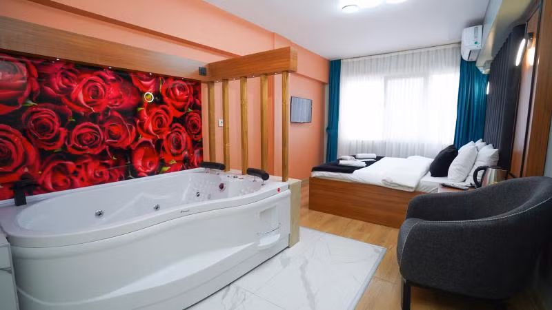 Luka Suit Hotel - 2