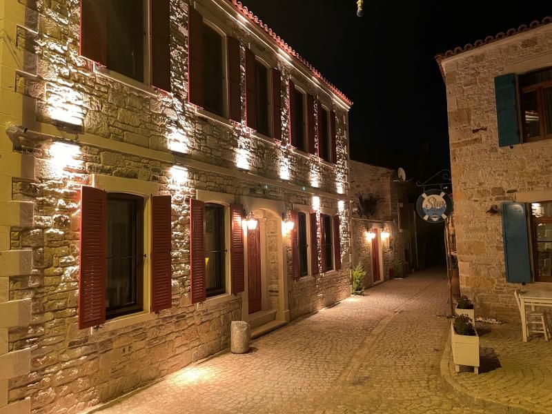 Yeni Foça Dionysos 1789 (+12 Adults Only)  - 1