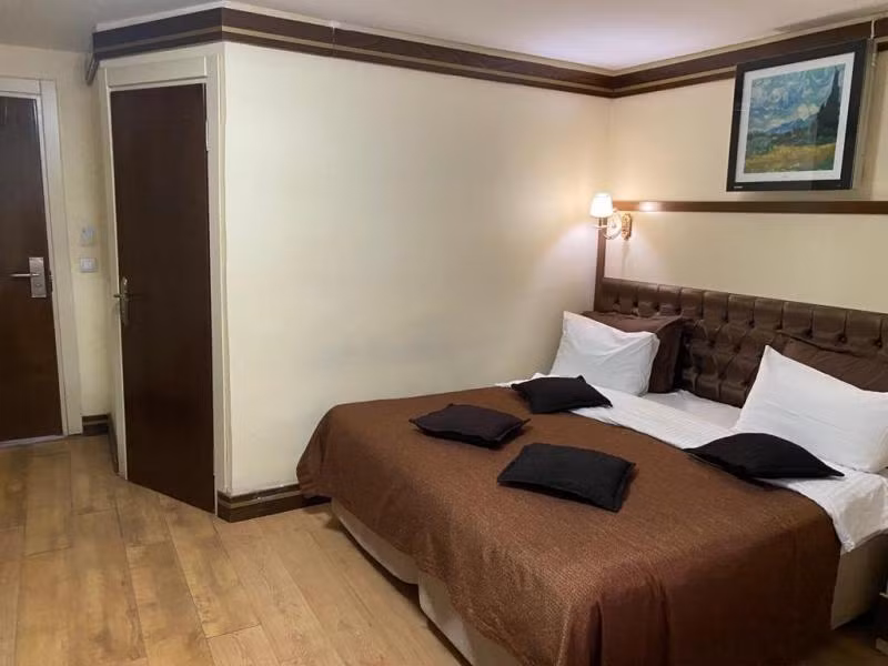 Gloria Tibi Hotel — 7