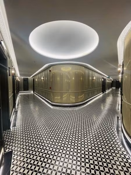 Lala Grand Hotel - 4