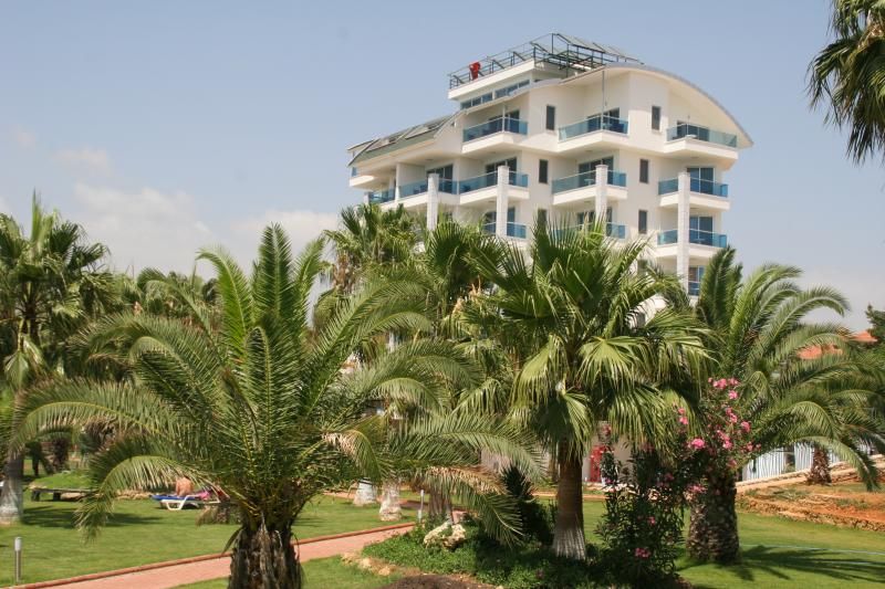 Venessa Beach Hotel - 3