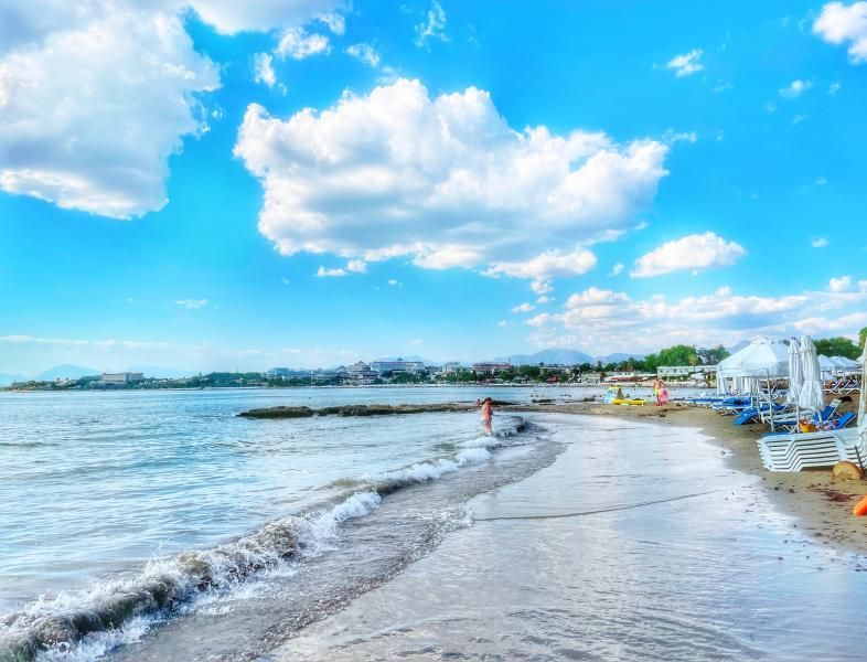 Leda Beach Hotel - 1