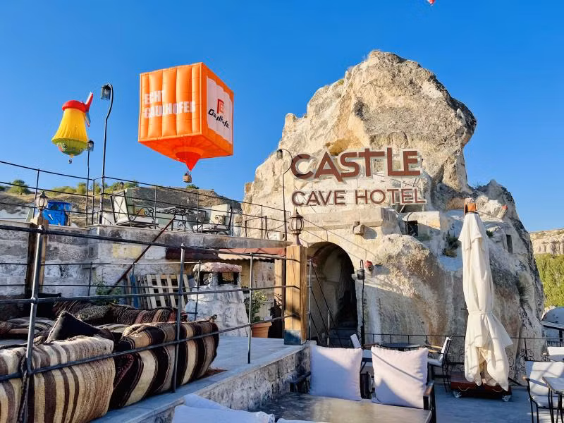 Castle Cave Hotel
