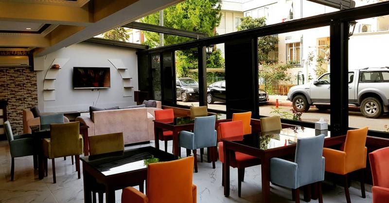 Lavin Garden Hotel  — 9