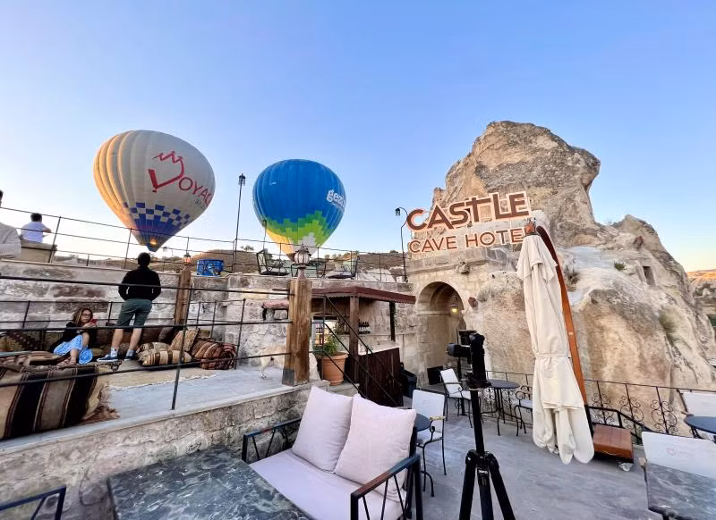 Castle Cave Hotel — 3