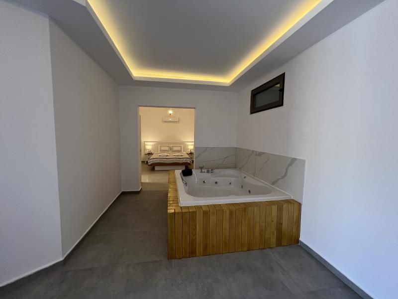 Freya Suite - 4