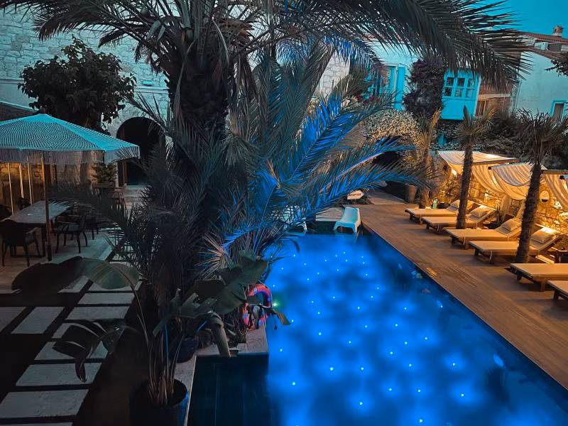 The ABC Hotel - 4