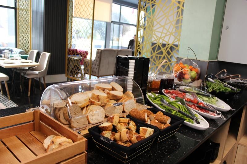 Aram Otel Business & Luxury — 9