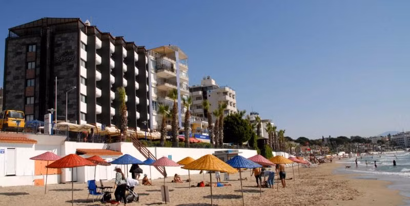 Sunday Beach Hotel - 2