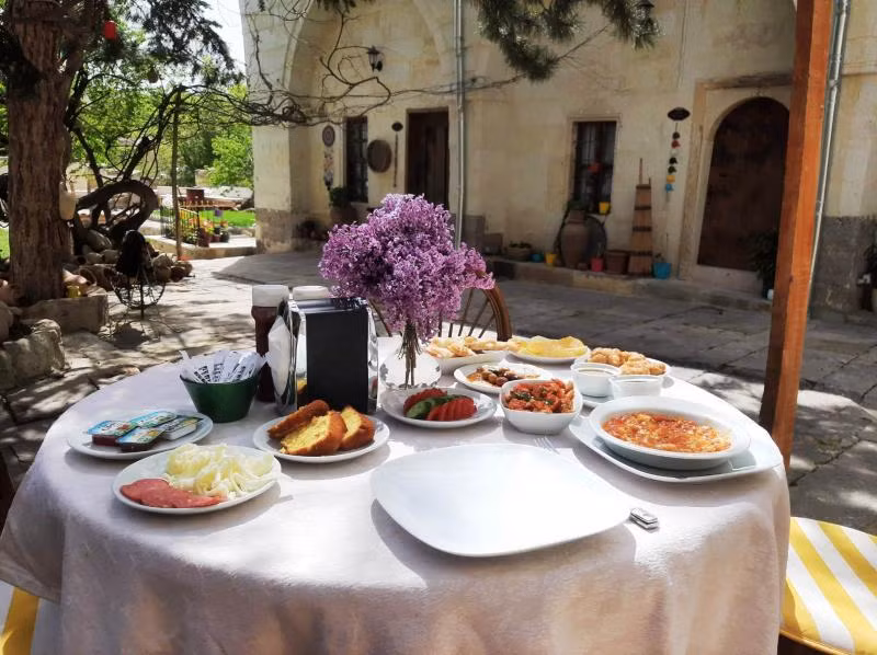 Armesos Cave Hotel — 4