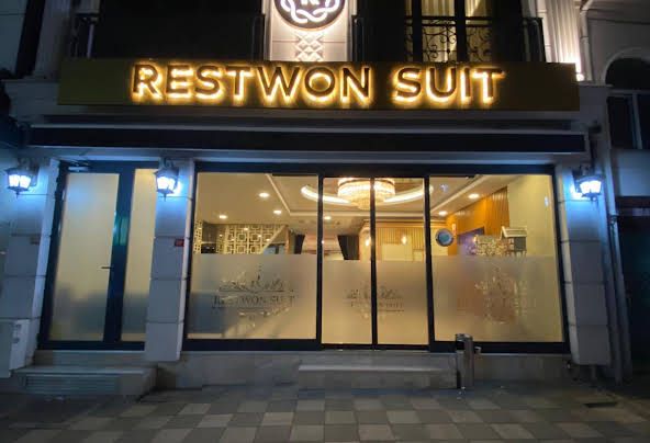 Restwon Suit Bakırköy