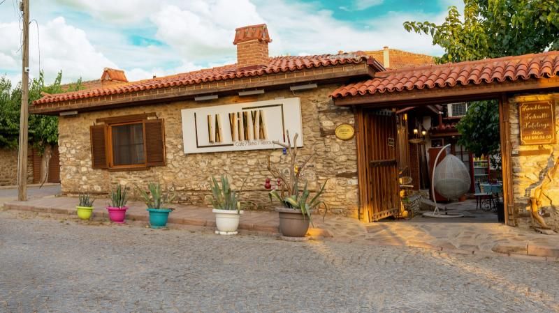 Birgi Lavinya Otel - 1