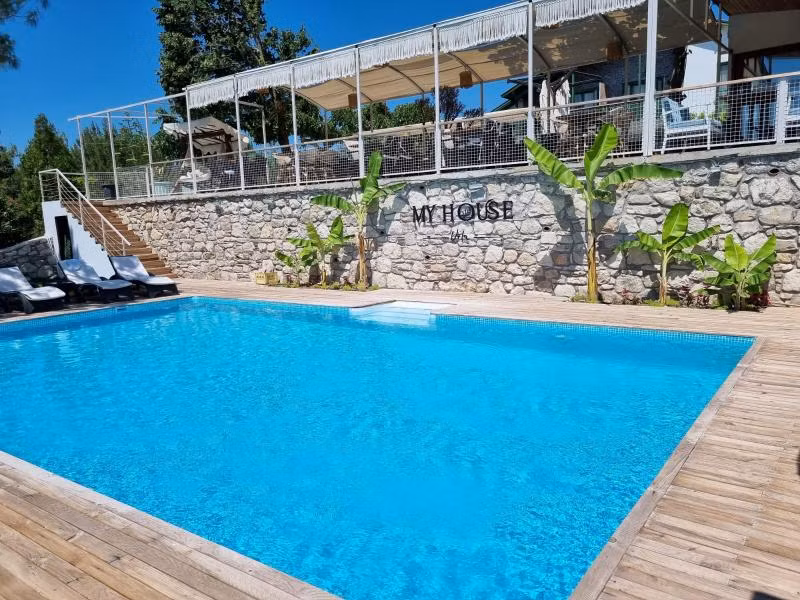 Myhouse Urla Otel — 5