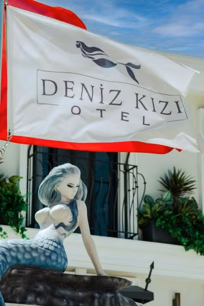 Deniz Kızı Otel Urla - 1