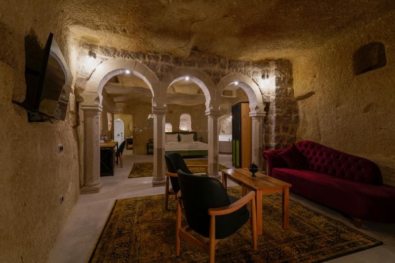 The Niche Cave Hotel +12 Adult — 7