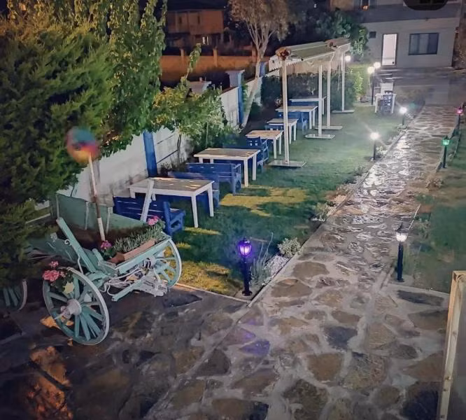 Liva Pansiyon Garden Urla - 1