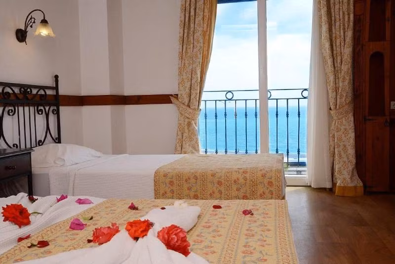 Şevki Bey Otel