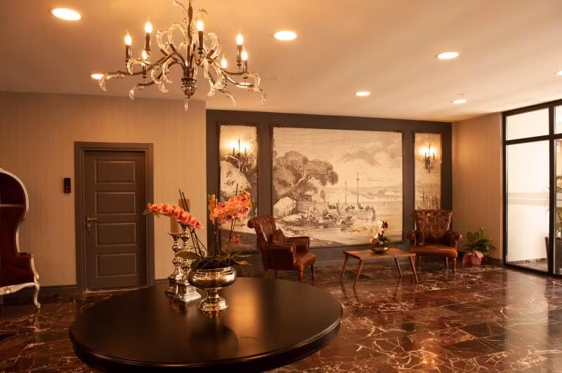 Empula Hotel & Residence — 8