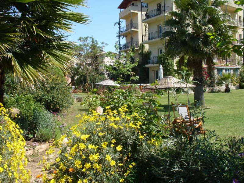 Emel Pension - 1
