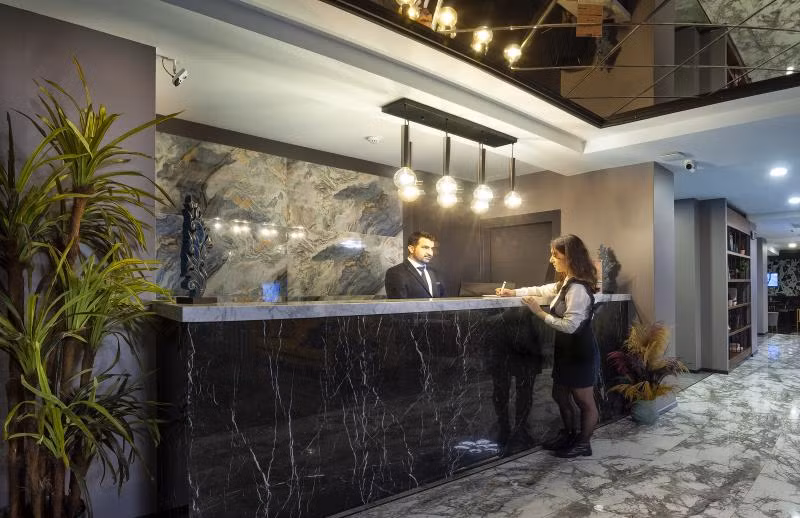 Bossuite Hotel Business - 3