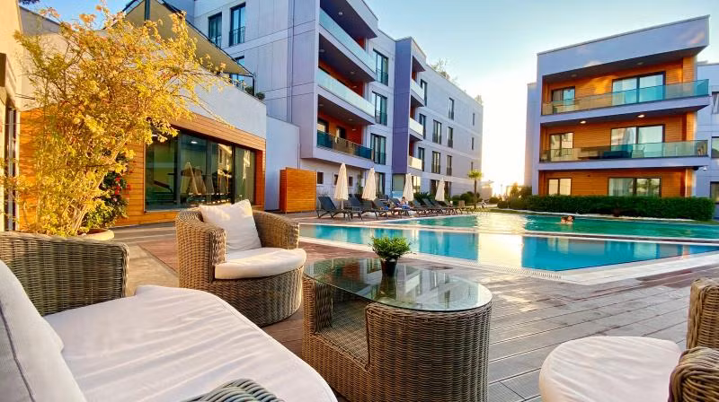 Green Hills Suites - 1
