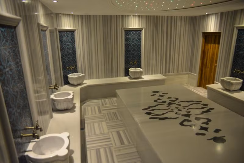 New Garden Hotel - 1