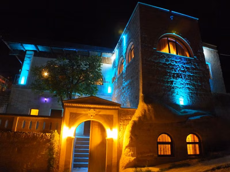 Dilek Tepesi Cave Hotel - 2